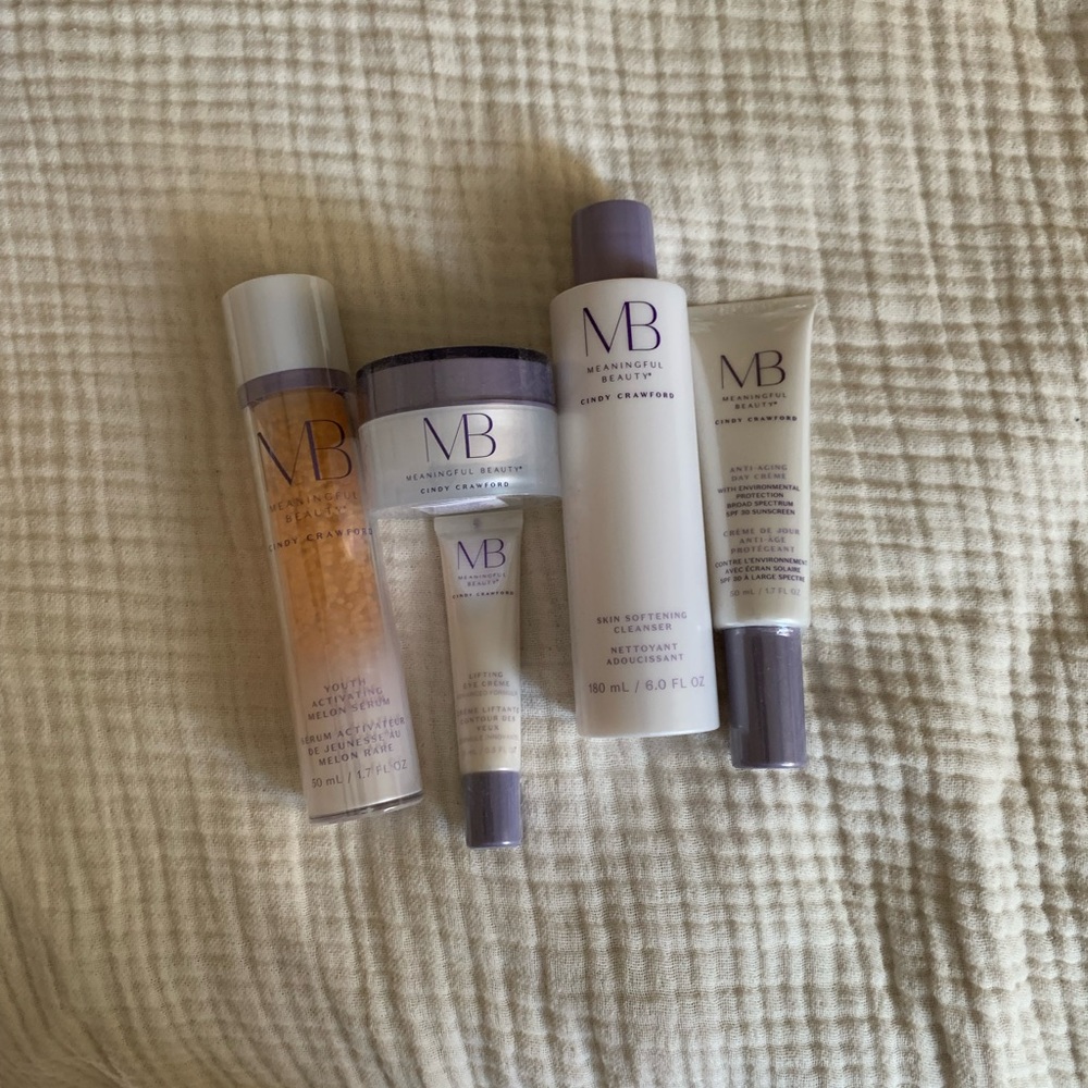 NWT meaningful beauty bundle